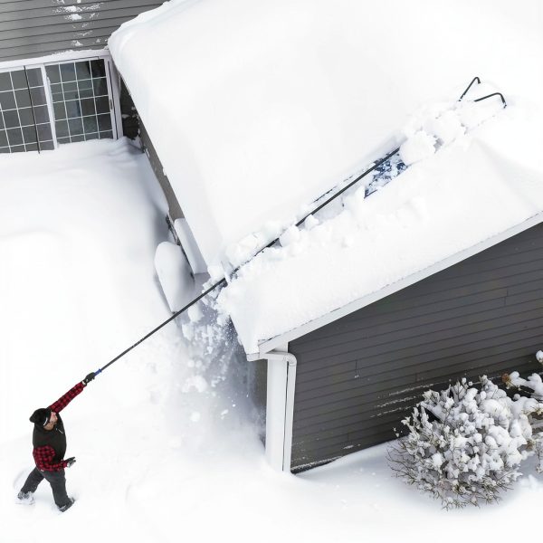 Snow Joe Roof Rake Aluminum Telescoping Easy Roll Wheels-7