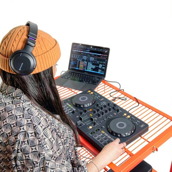 Pioneer DJ DDJ-FLX4 Graphite 2-Channel Controller with Serato DJ Lite-7